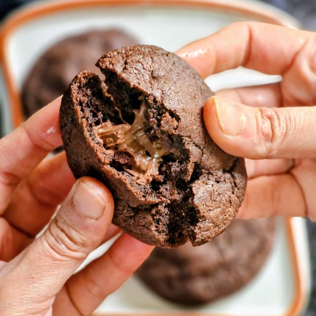 Gunjan’s chocolate caramel cookie, photographed for Algo Dulce
